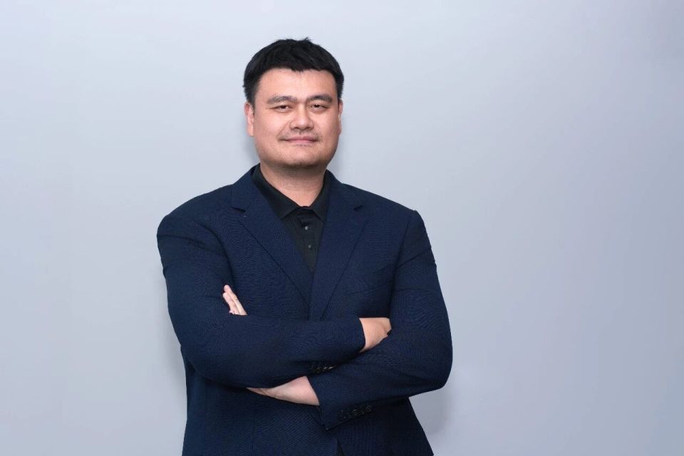  全国人大代表姚明提出系统建议；关注体育教师压力与青少年屏幕依赖。 教育招生