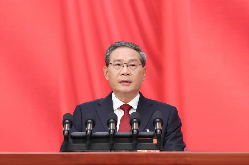  稳健基调贯穿始终；李强报告185字深刻指引，楼市高质量发展蓄势待发。 房产家居 稳健基调贯穿始终；李强报告185字深刻指引，楼市高质量发展蓄势待发。 房产家居
