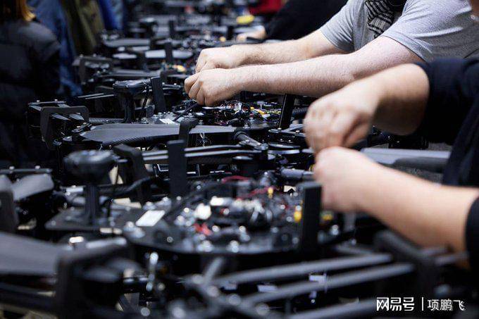  【深度解析】1600公里远程打击：乌克兰无人机战术的技术突破与能源博弈 新闻 【深度解析】1600公里远程打击：乌克兰无人机战术的技术突破与能源博弈 新闻 【深度解析】1600公里远程打击：乌克兰无人机战术的技术突破与能源博弈 新闻 【深度解析】1600公里远程打击：乌克兰无人机战术的技术突破与能源博弈 新闻