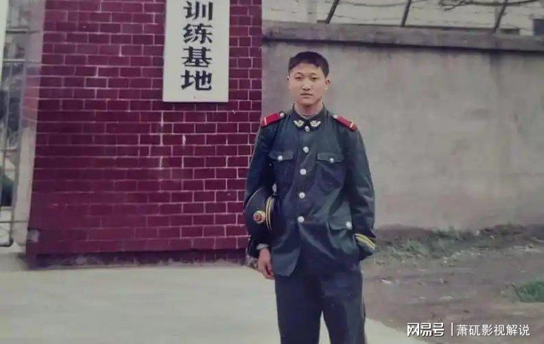  【深度复盘】卧铺大巴生死时刻：武警战士冉松柏的冷静营救与战术博弈 新闻